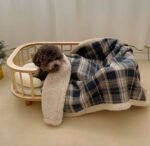 SugarPup Highland Hug – Premium Καρό Κουβέρτα Sherpa Navy - Image 2