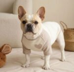 Cozy Heart Velvet – Απαλό Μπλουζάκι (Beige & Cream) - Image 2
