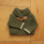 Dark Green Knitted Duffle Dog Pullover – Σκούρο Πράσινο Πλεκτό Πουλόβερ Σκύλου με Κουμπιά Duffle - Image 2